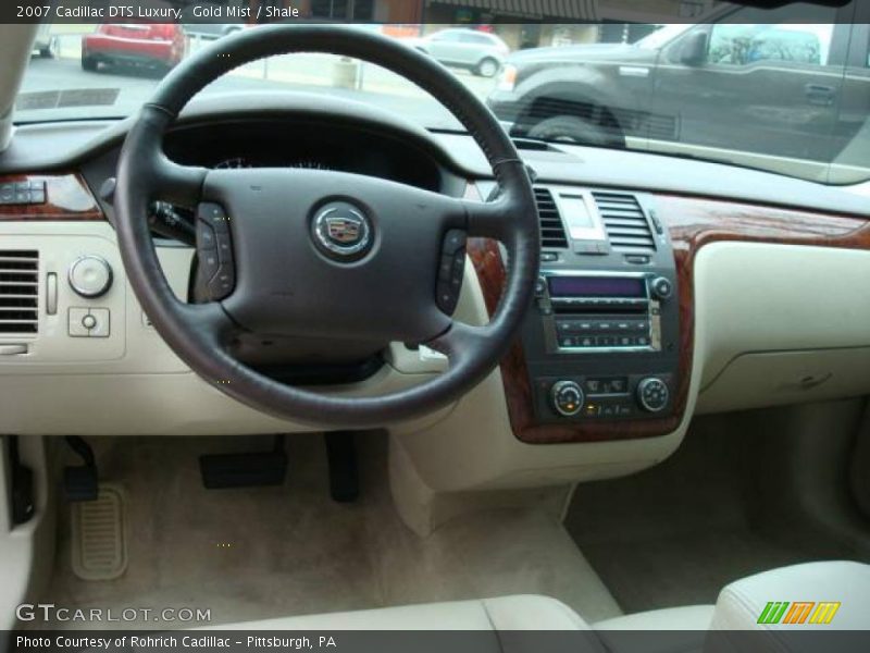 Gold Mist / Shale 2007 Cadillac DTS Luxury