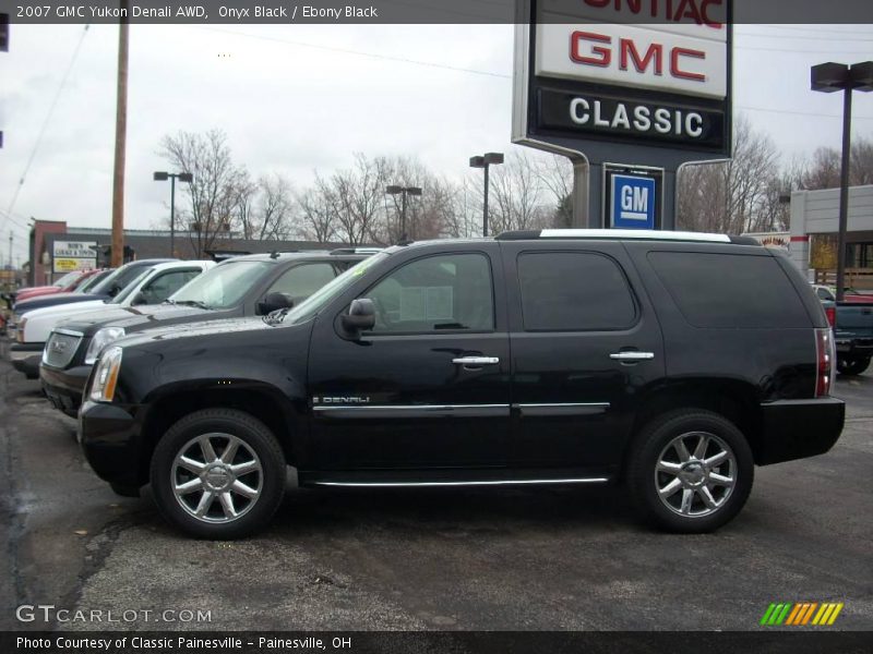 Onyx Black / Ebony Black 2007 GMC Yukon Denali AWD