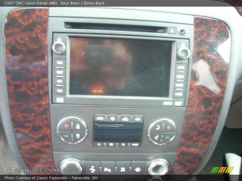 Onyx Black / Ebony Black 2007 GMC Yukon Denali AWD