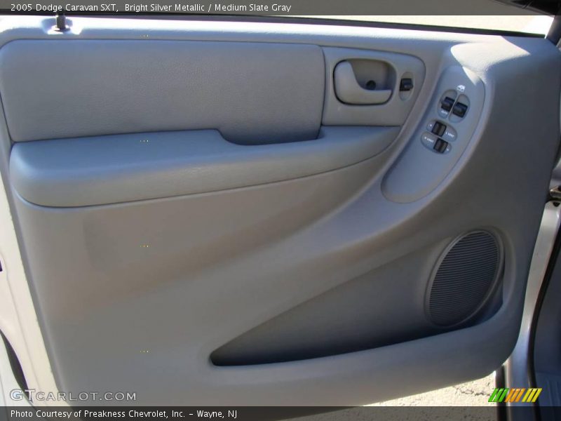 Bright Silver Metallic / Medium Slate Gray 2005 Dodge Caravan SXT