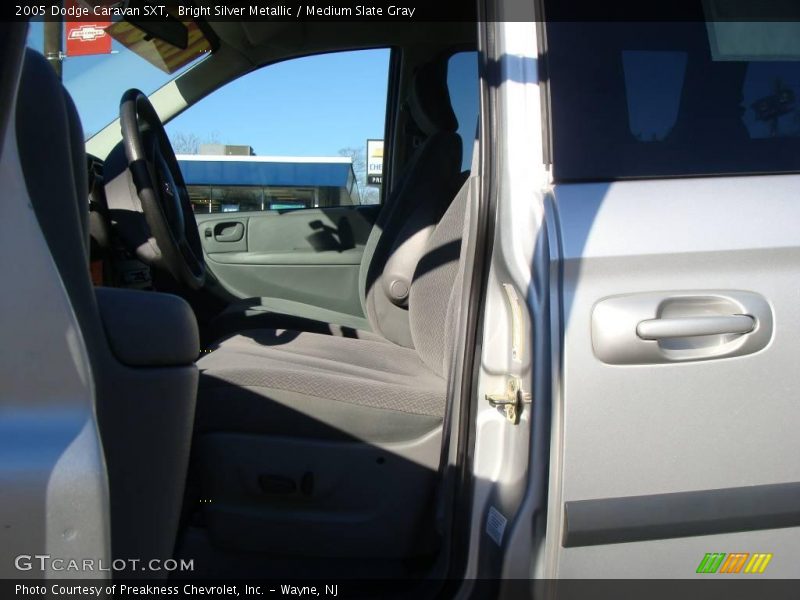 Bright Silver Metallic / Medium Slate Gray 2005 Dodge Caravan SXT