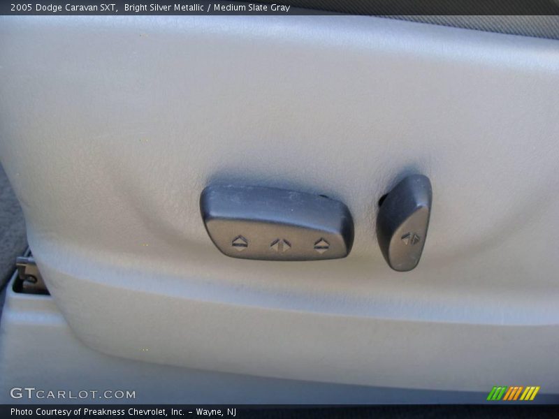 Bright Silver Metallic / Medium Slate Gray 2005 Dodge Caravan SXT