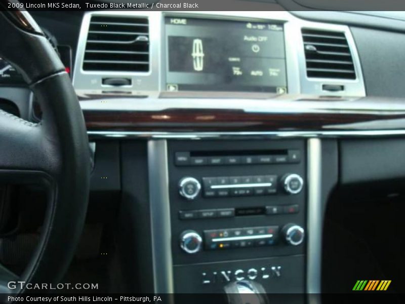 Tuxedo Black Metallic / Charcoal Black 2009 Lincoln MKS Sedan