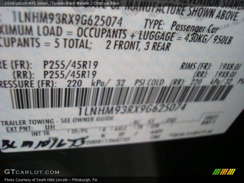 Tuxedo Black Metallic / Charcoal Black 2009 Lincoln MKS Sedan