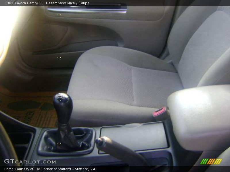Desert Sand Mica / Taupe 2003 Toyota Camry SE