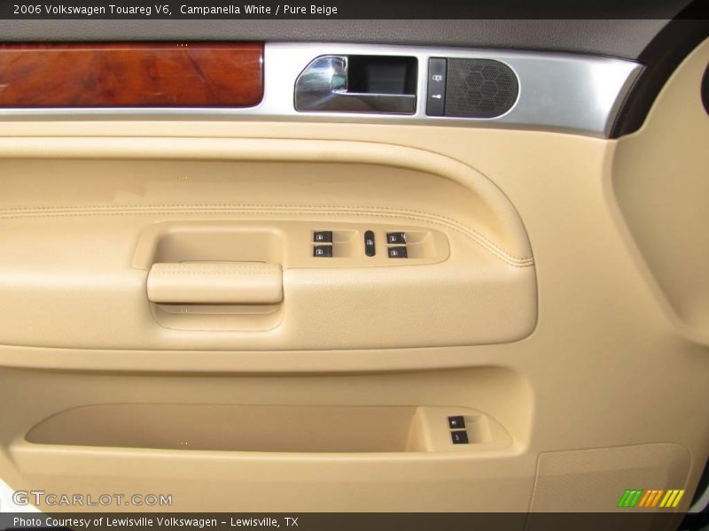 Campanella White / Pure Beige 2006 Volkswagen Touareg V6