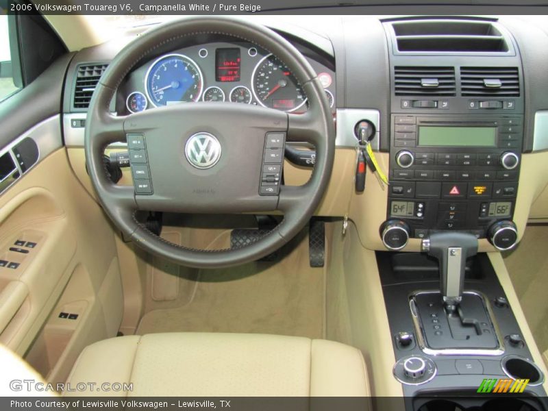 Campanella White / Pure Beige 2006 Volkswagen Touareg V6