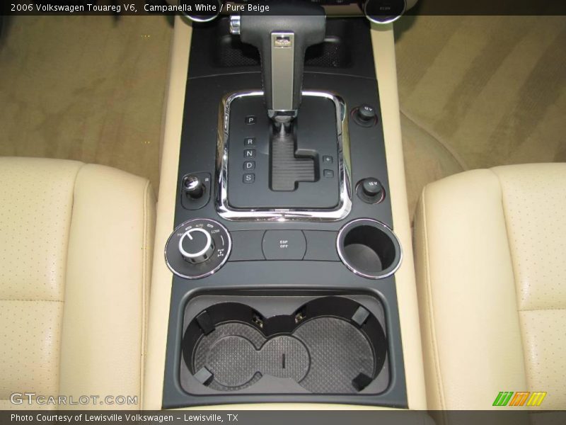 Campanella White / Pure Beige 2006 Volkswagen Touareg V6
