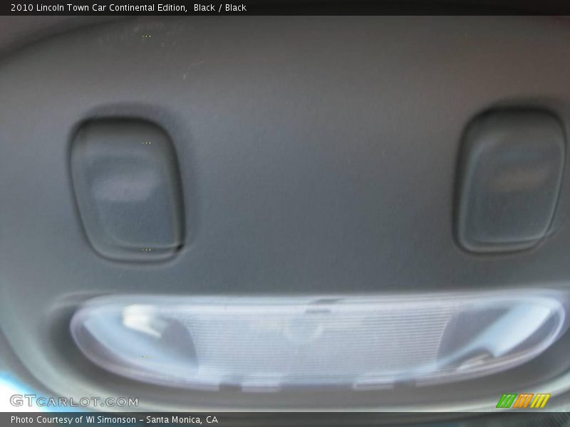 Black / Black 2010 Lincoln Town Car Continental Edition