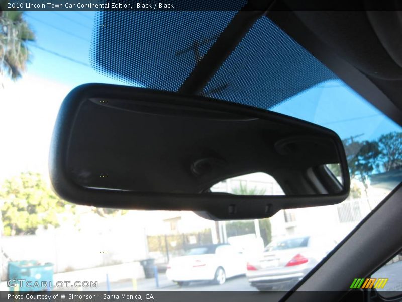 Black / Black 2010 Lincoln Town Car Continental Edition