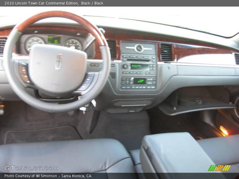 Black / Black 2010 Lincoln Town Car Continental Edition