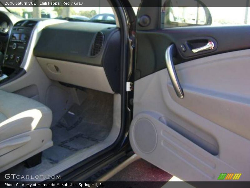 Chili Pepper Red / Gray 2006 Saturn VUE