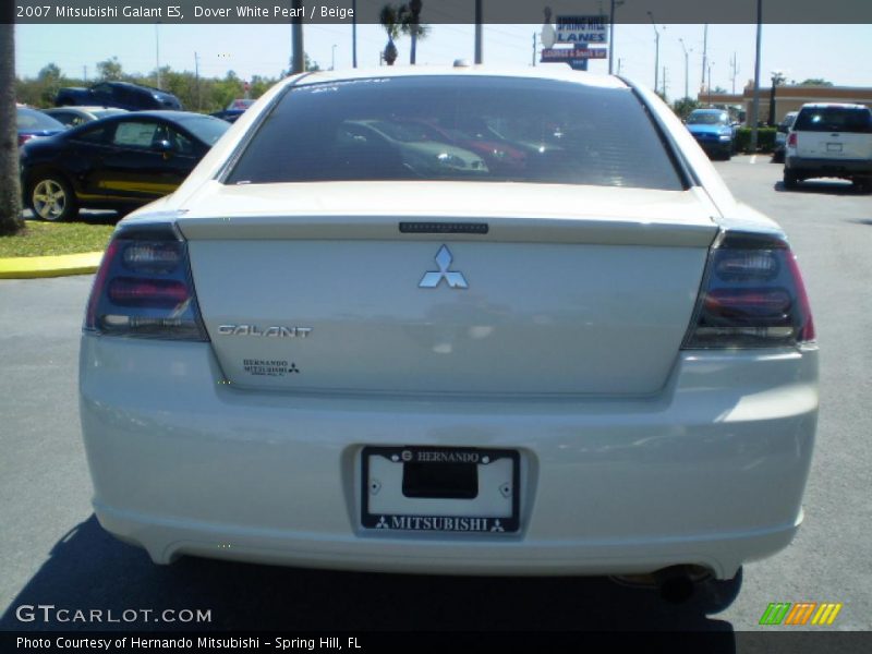 Dover White Pearl / Beige 2007 Mitsubishi Galant ES