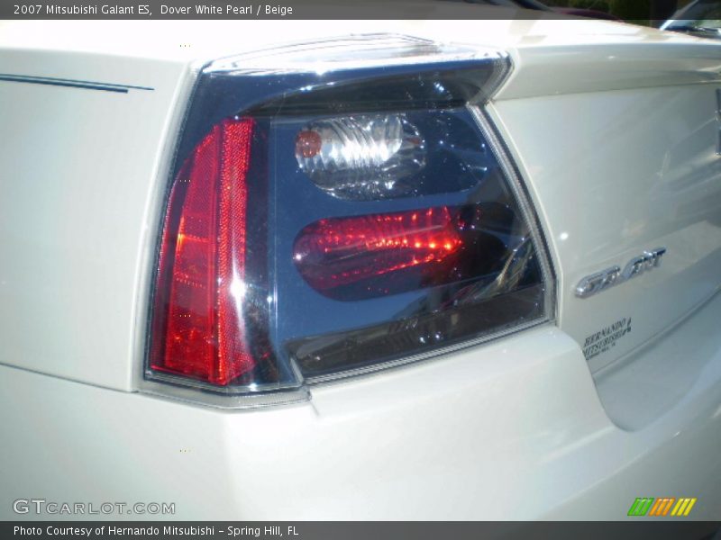 Dover White Pearl / Beige 2007 Mitsubishi Galant ES