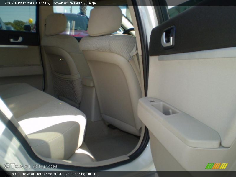 Dover White Pearl / Beige 2007 Mitsubishi Galant ES