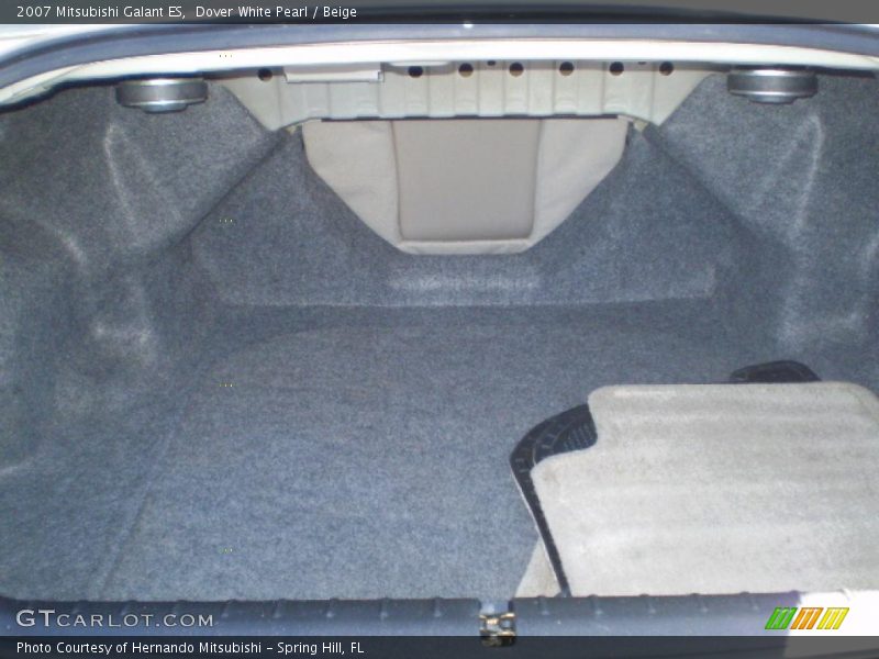 Dover White Pearl / Beige 2007 Mitsubishi Galant ES