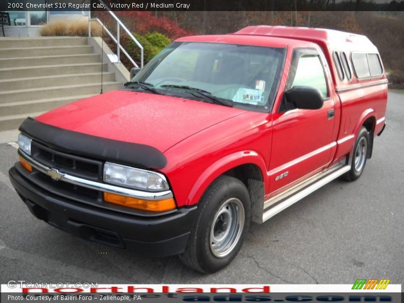 Victory Red / Medium Gray 2002 Chevrolet S10 Regular Cab