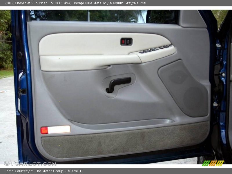 Indigo Blue Metallic / Medium Gray/Neutral 2002 Chevrolet Suburban 1500 LS 4x4