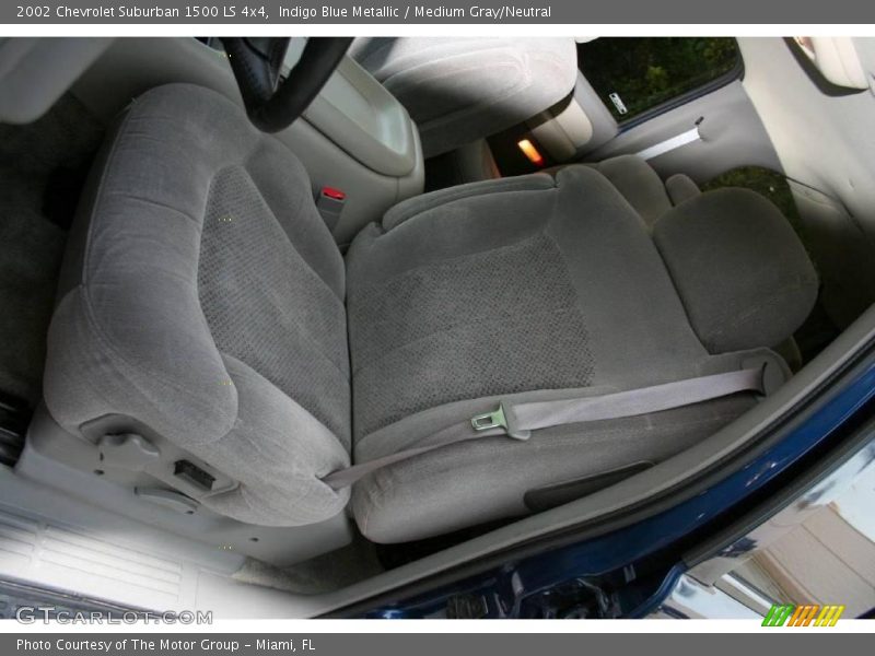 Indigo Blue Metallic / Medium Gray/Neutral 2002 Chevrolet Suburban 1500 LS 4x4