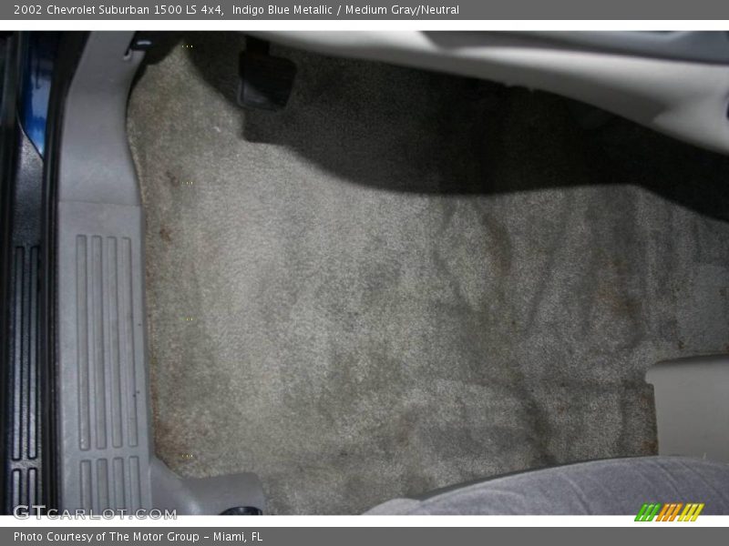 Indigo Blue Metallic / Medium Gray/Neutral 2002 Chevrolet Suburban 1500 LS 4x4