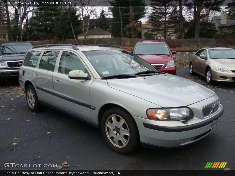 Moondust / Beige 2001 Volvo V70 T5