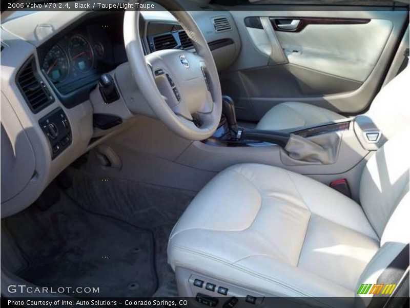Black / Taupe/Light Taupe 2006 Volvo V70 2.4