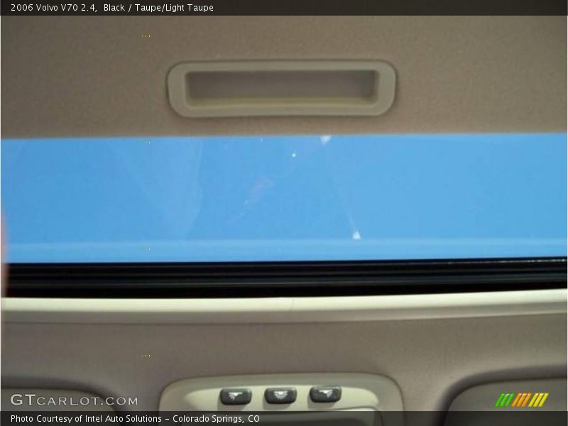Black / Taupe/Light Taupe 2006 Volvo V70 2.4