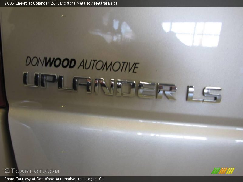 Sandstone Metallic / Neutral Beige 2005 Chevrolet Uplander LS