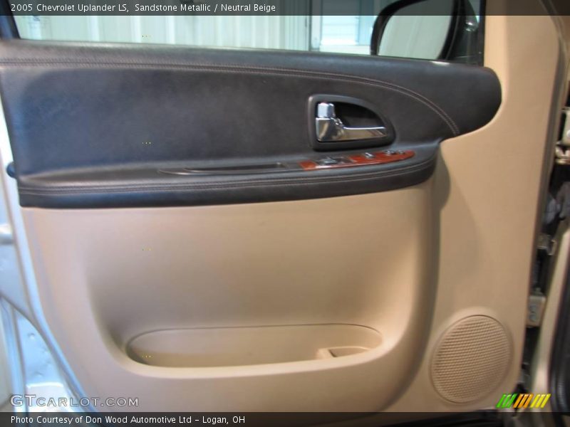 Sandstone Metallic / Neutral Beige 2005 Chevrolet Uplander LS
