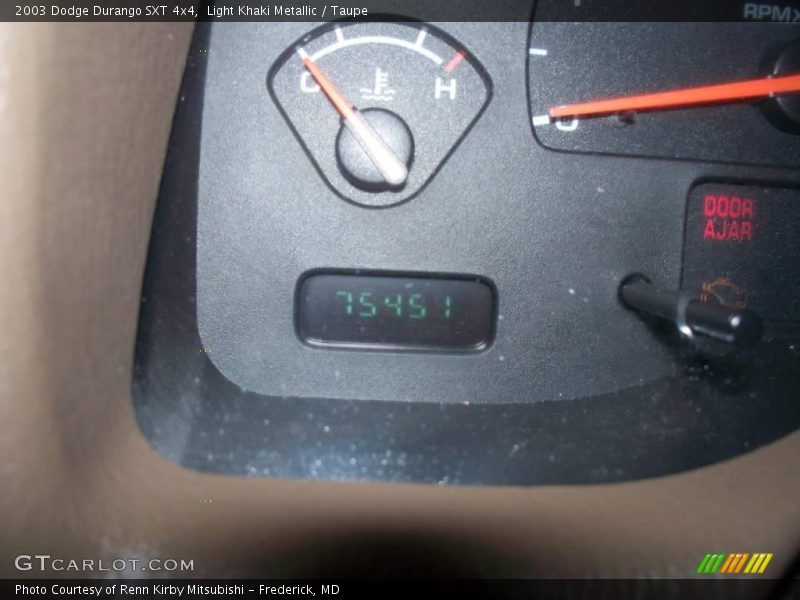Light Khaki Metallic / Taupe 2003 Dodge Durango SXT 4x4