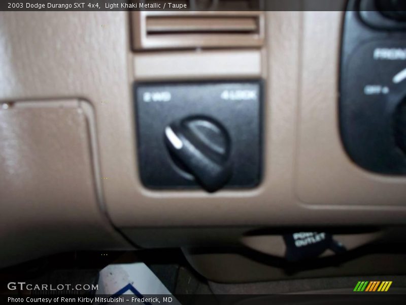 Light Khaki Metallic / Taupe 2003 Dodge Durango SXT 4x4