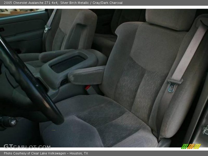 Silver Birch Metallic / Gray/Dark Charcoal 2005 Chevrolet Avalanche Z71 4x4