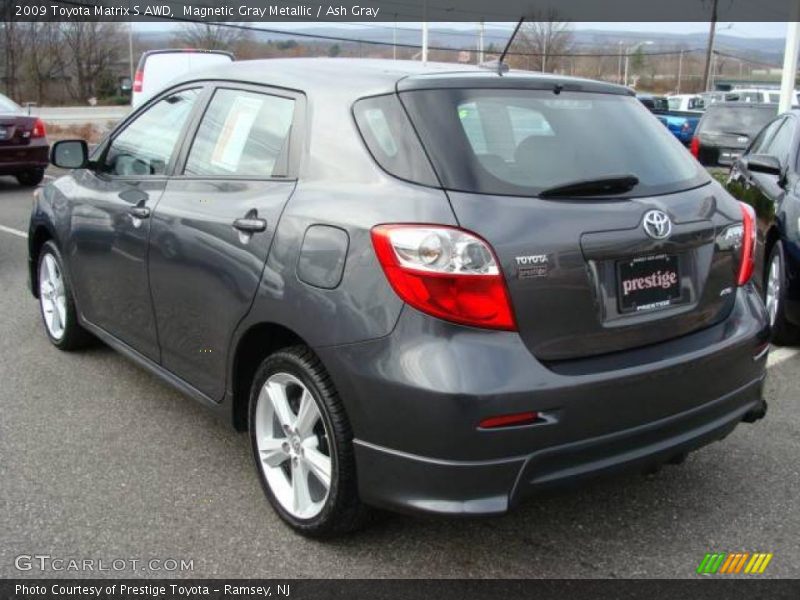 Magnetic Gray Metallic / Ash Gray 2009 Toyota Matrix S AWD