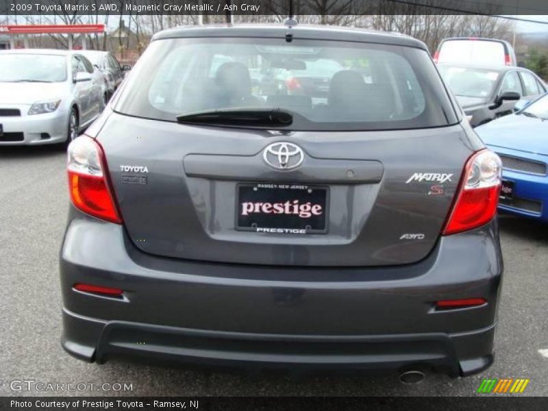 Magnetic Gray Metallic / Ash Gray 2009 Toyota Matrix S AWD