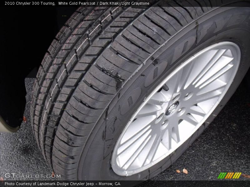 White Gold Pearlcoat / Dark Khaki/Light Graystone 2010 Chrysler 300 Touring