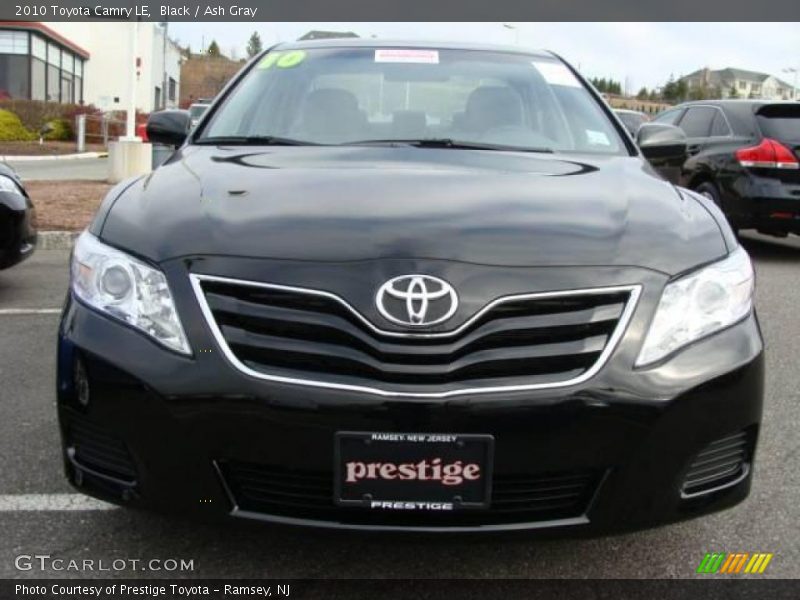 Black / Ash Gray 2010 Toyota Camry LE