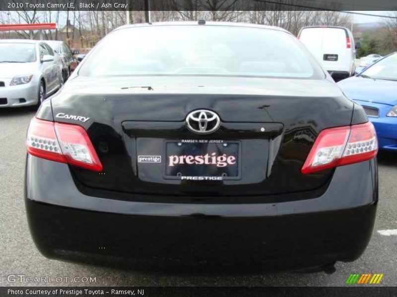 Black / Ash Gray 2010 Toyota Camry LE