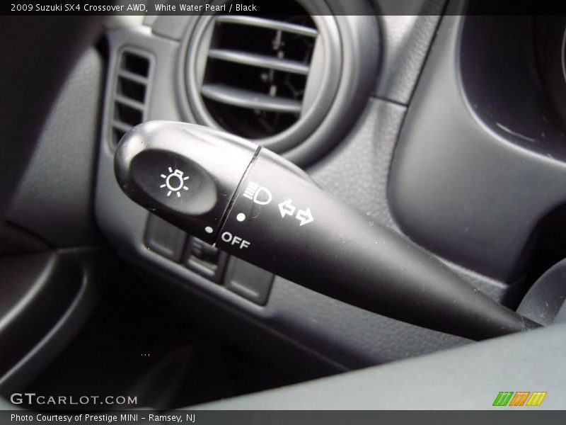 White Water Pearl / Black 2009 Suzuki SX4 Crossover AWD
