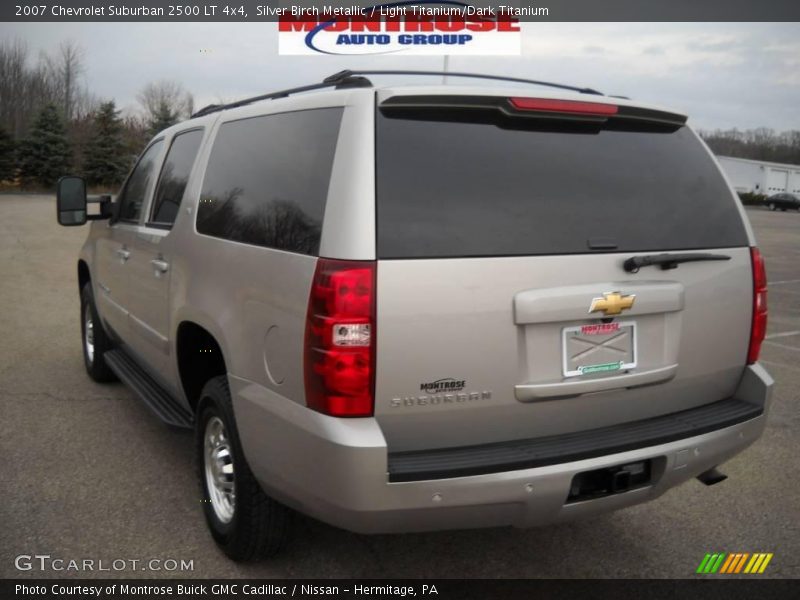 Silver Birch Metallic / Light Titanium/Dark Titanium 2007 Chevrolet Suburban 2500 LT 4x4
