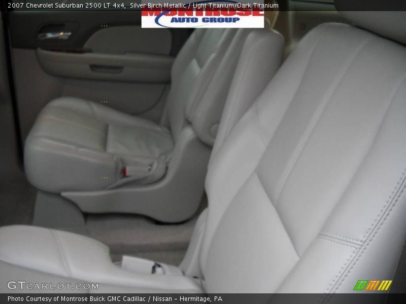 Silver Birch Metallic / Light Titanium/Dark Titanium 2007 Chevrolet Suburban 2500 LT 4x4