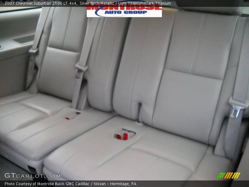 Silver Birch Metallic / Light Titanium/Dark Titanium 2007 Chevrolet Suburban 2500 LT 4x4