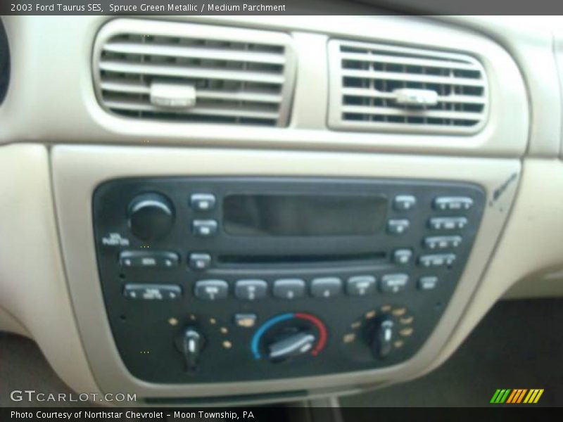 Spruce Green Metallic / Medium Parchment 2003 Ford Taurus SES