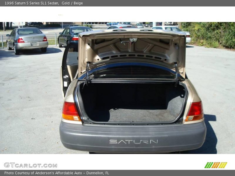 Gold / Beige 1996 Saturn S Series SL1 Sedan