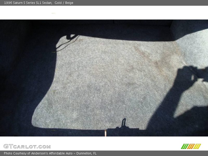 Gold / Beige 1996 Saturn S Series SL1 Sedan