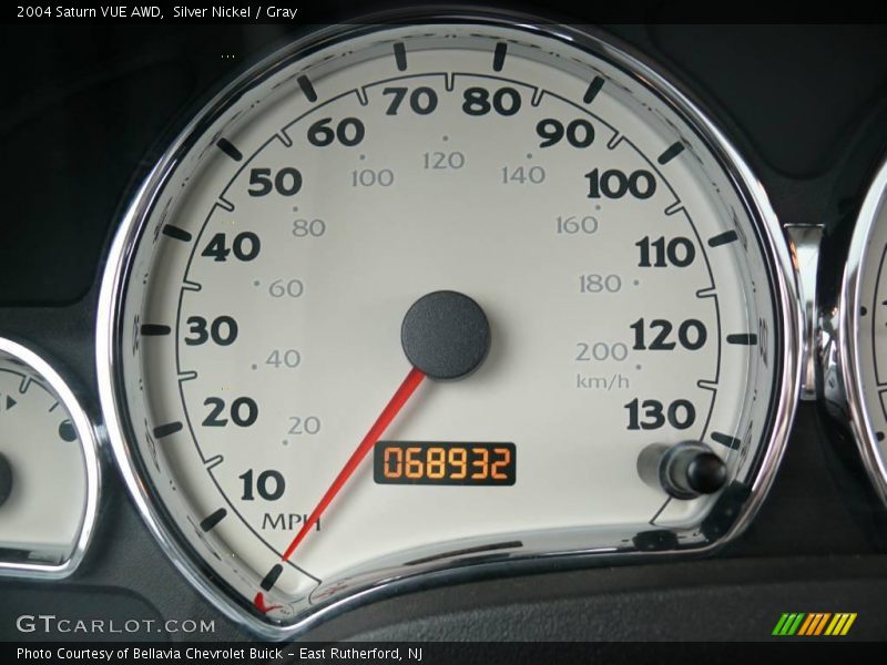 Silver Nickel / Gray 2004 Saturn VUE AWD