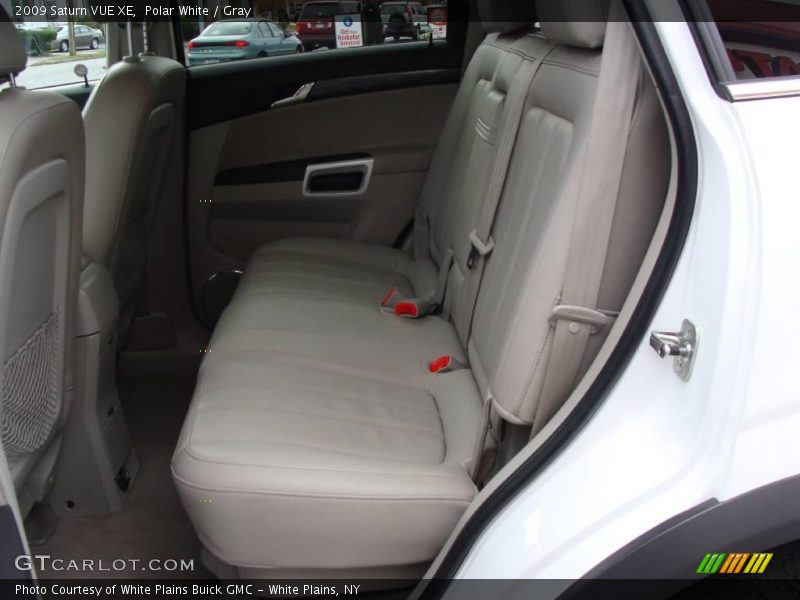 Polar White / Gray 2009 Saturn VUE XE