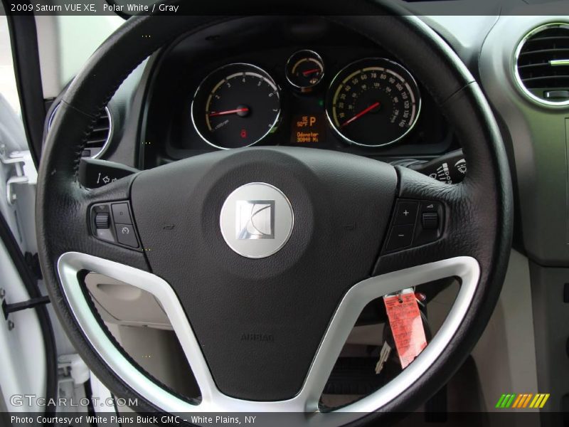Polar White / Gray 2009 Saturn VUE XE