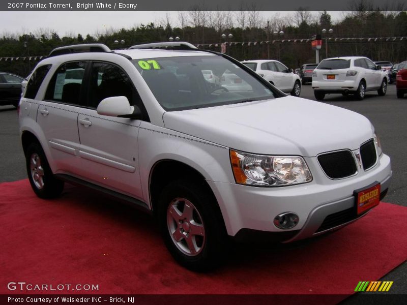 Bright White / Ebony 2007 Pontiac Torrent