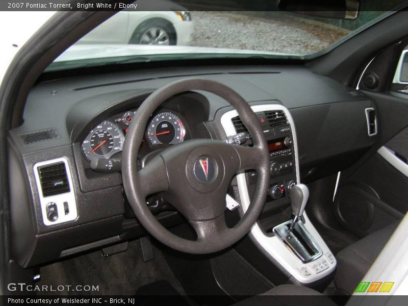 Bright White / Ebony 2007 Pontiac Torrent