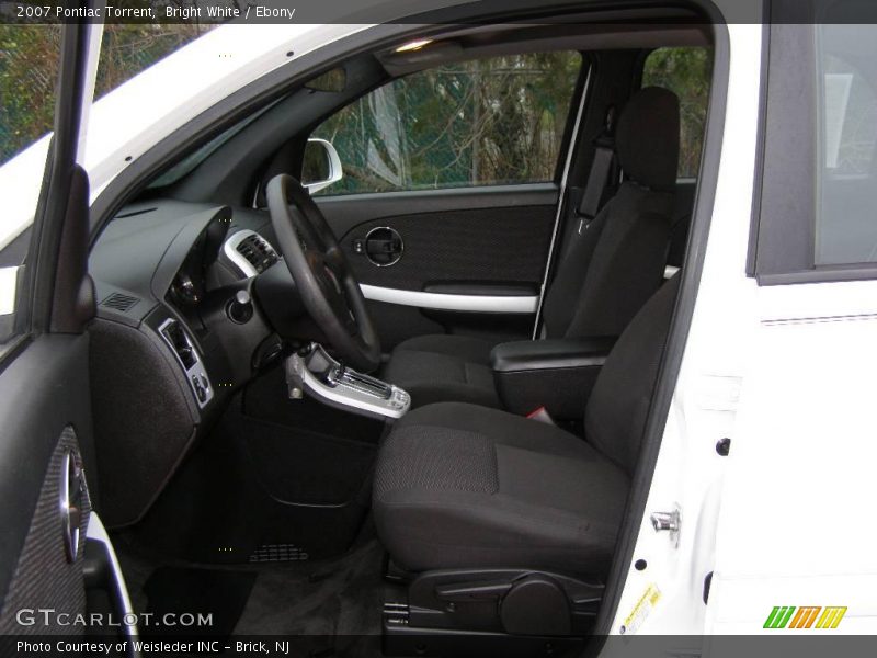Bright White / Ebony 2007 Pontiac Torrent